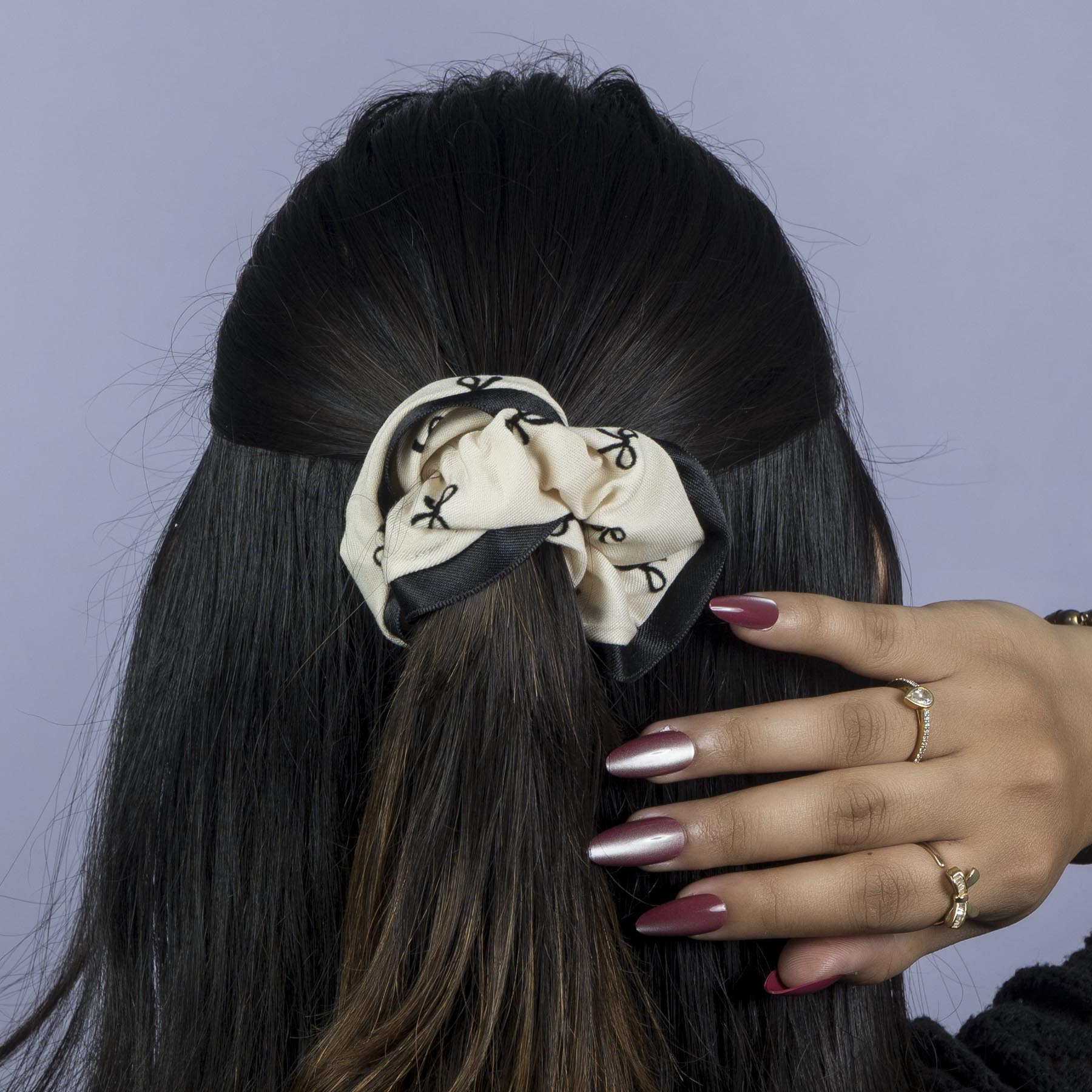 Bow Print Scrunchie – UBK3299