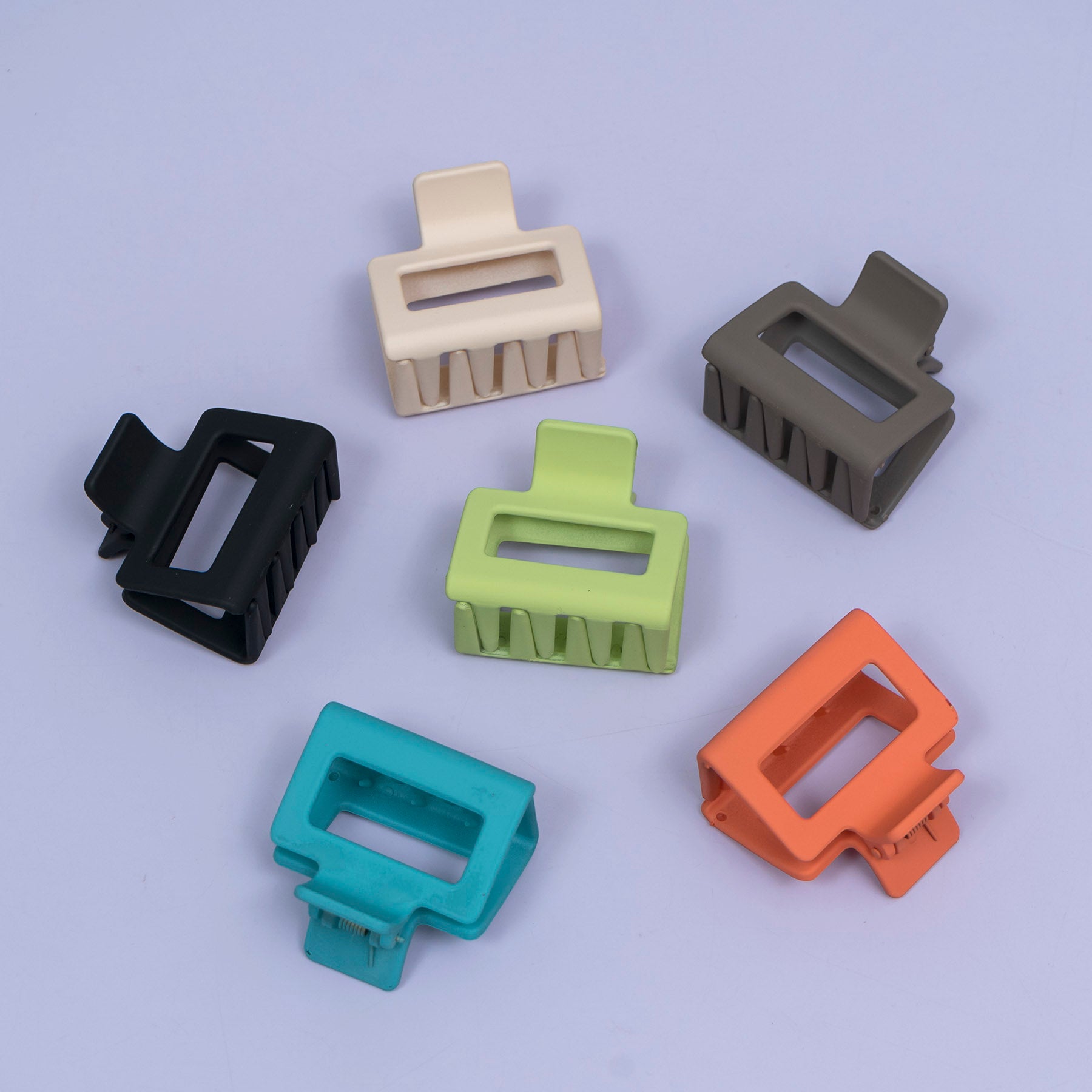 Matte Square Cut-Out Hair Claw – UBK3725