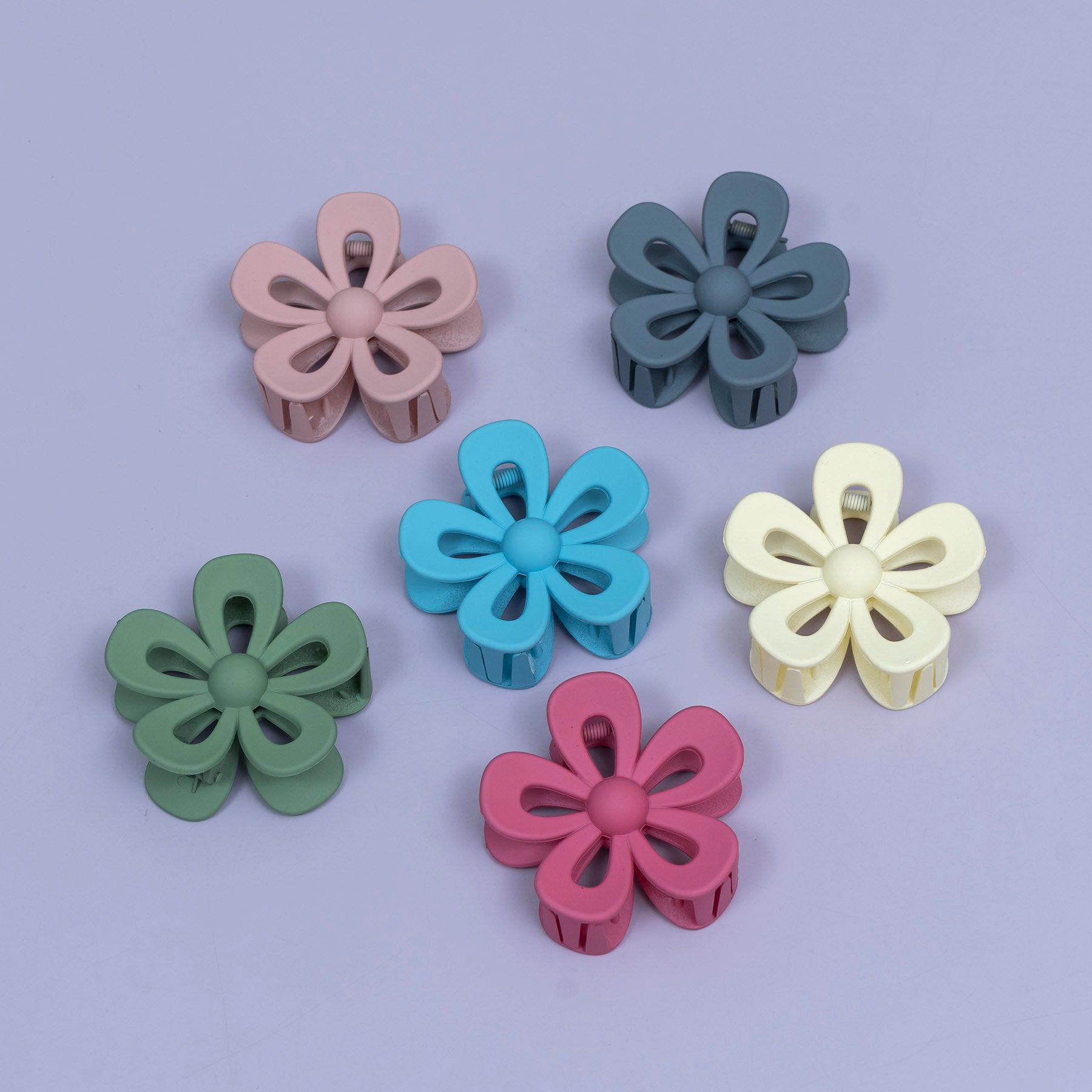 Matte Daisy Hair Claw – UBK3727