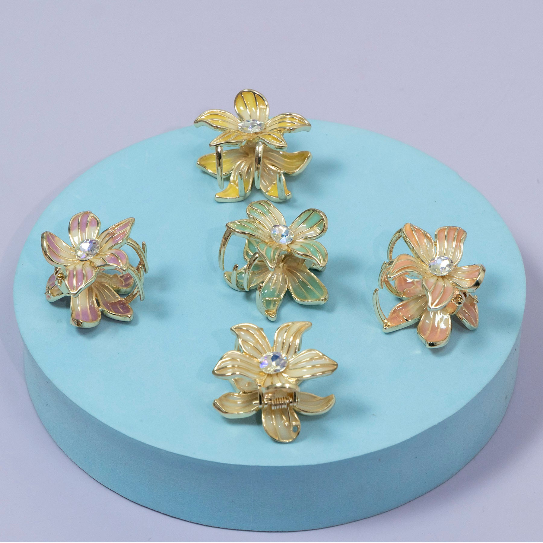 ZAYA Aurora Bloom Enamel Hair Claw – UBK3506