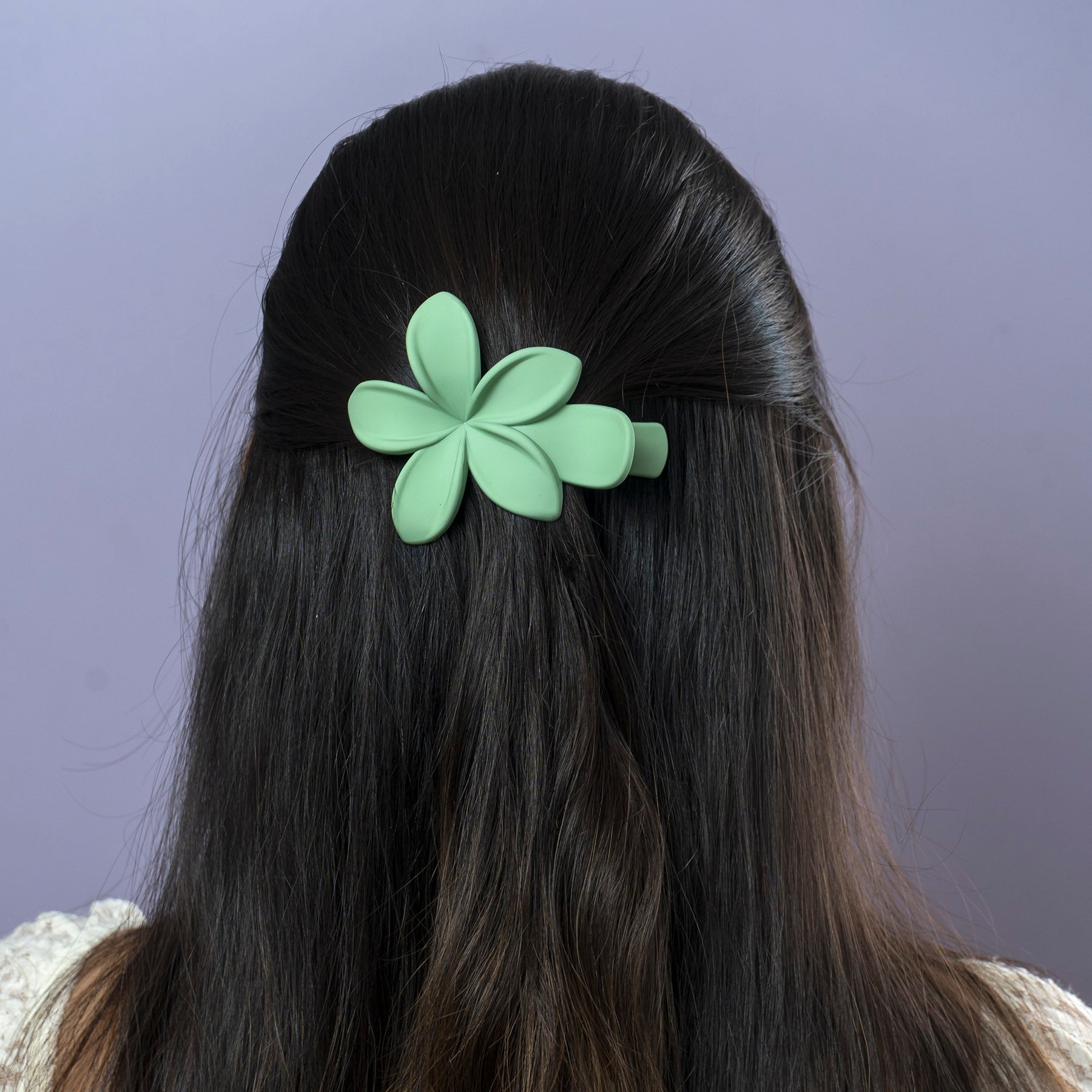 Matte Floral Hair Claw – UBK3728