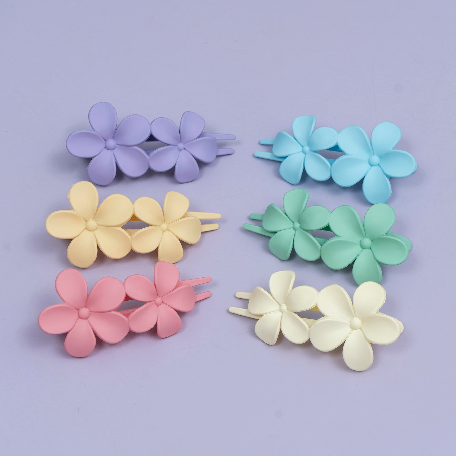 Matte Double Daisy Hair Clip – UBK3733