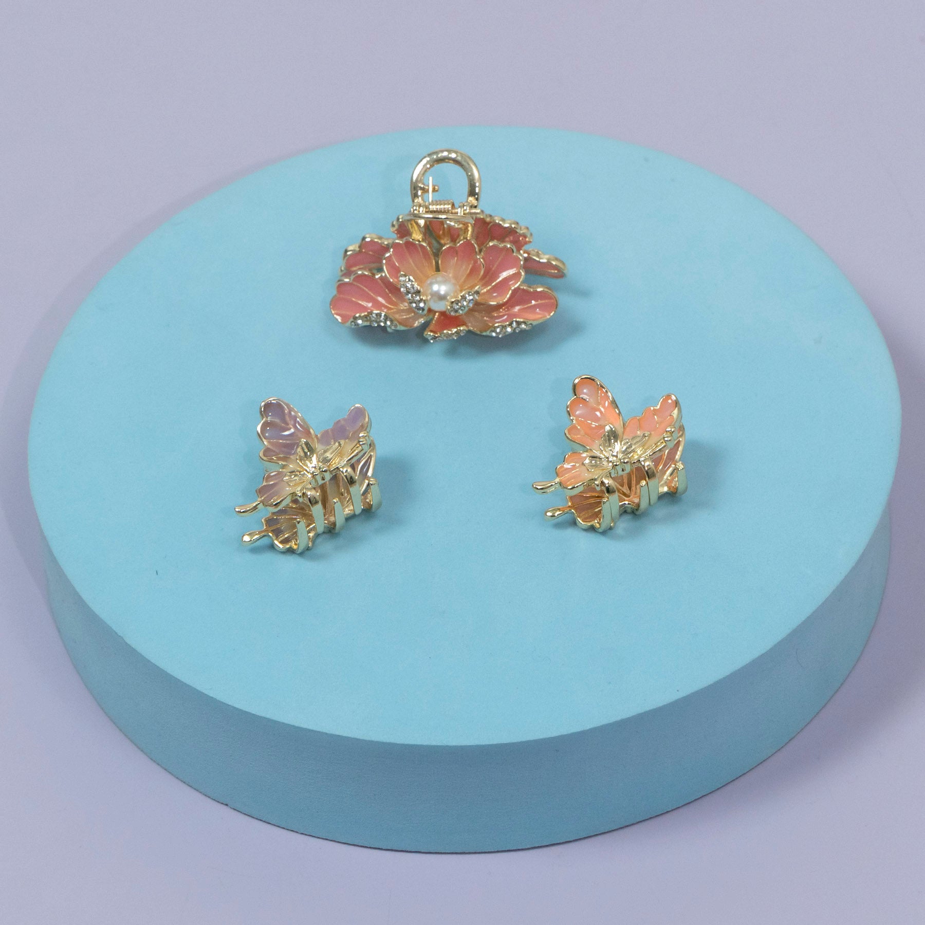 ZAYA Blossom Pearl Floral Hair Claw – UBK3521