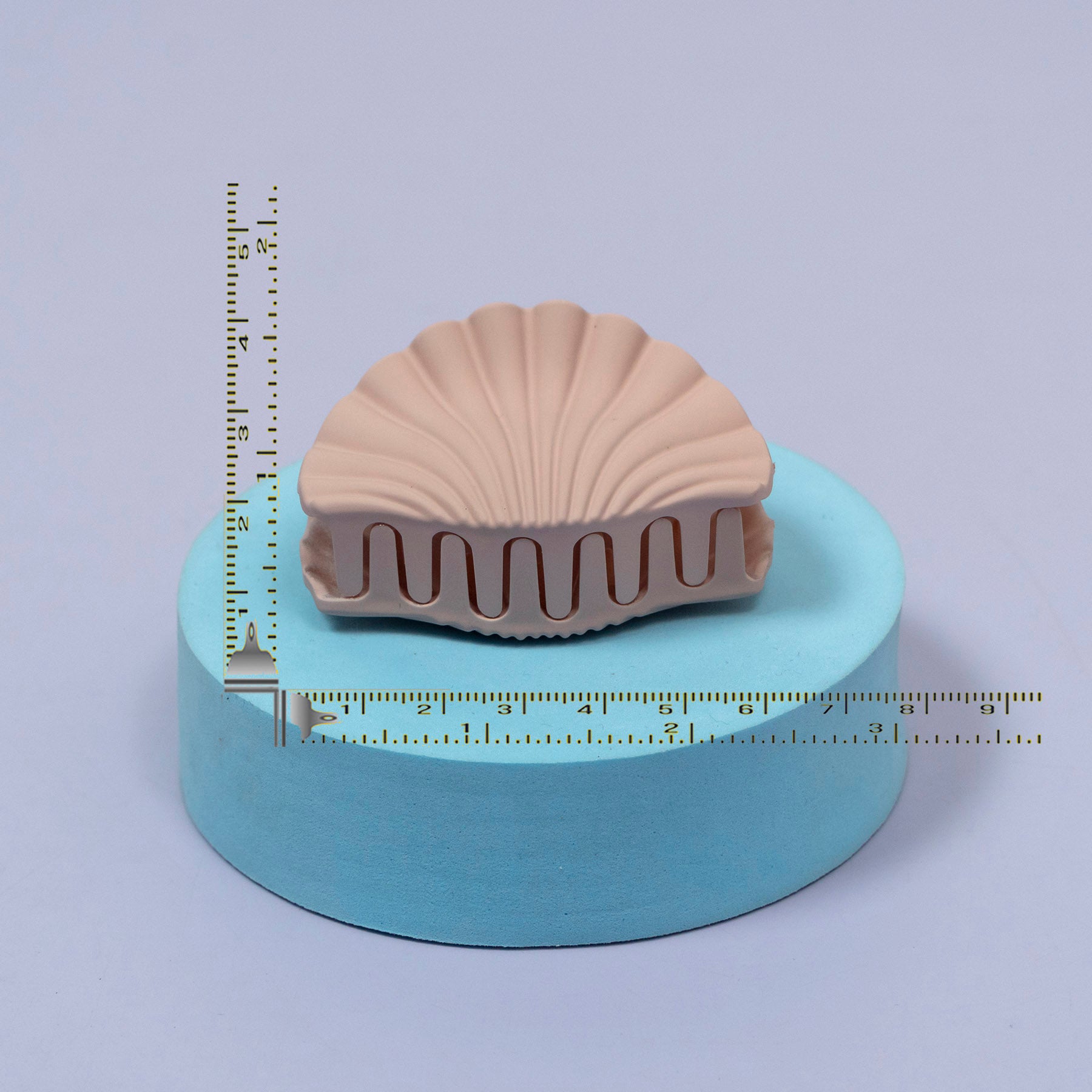 Shell Textured Hair Claw Clip – UBK3562