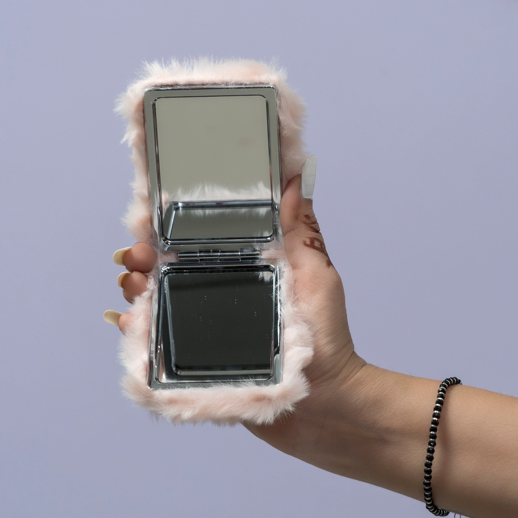 Furry Pocket Mirror – UBK3455