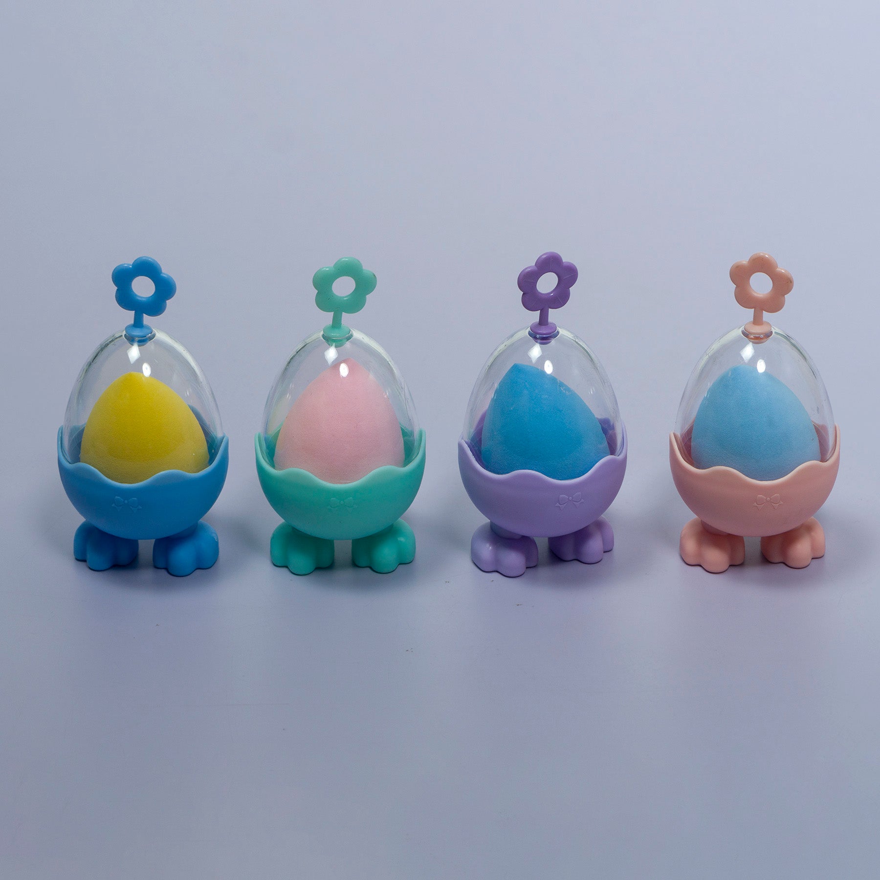 Makeup Sponge with Cute Egg-Shaped Holder - UBK3143