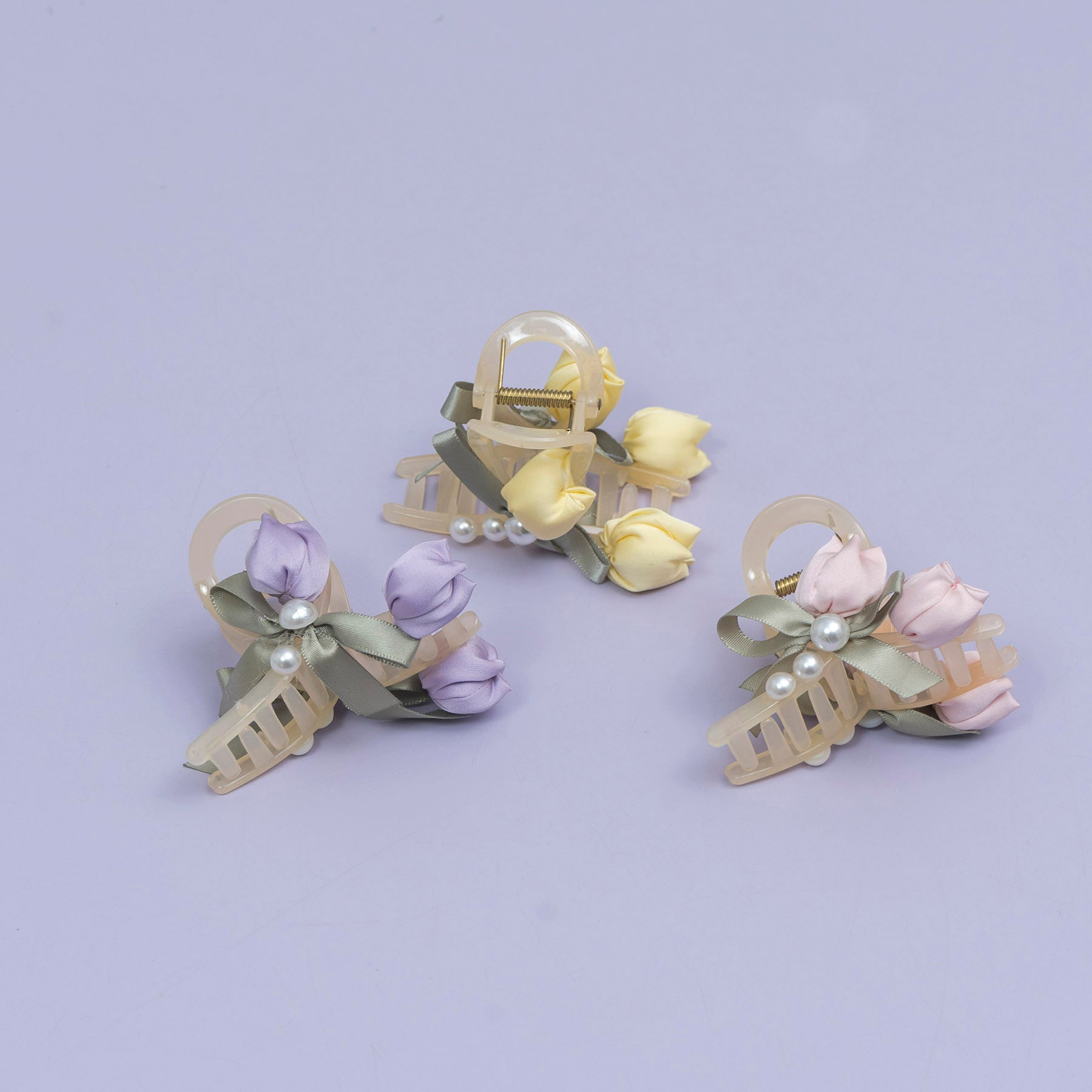 Tulip Floral Pearl Hair Claw – UBK3836