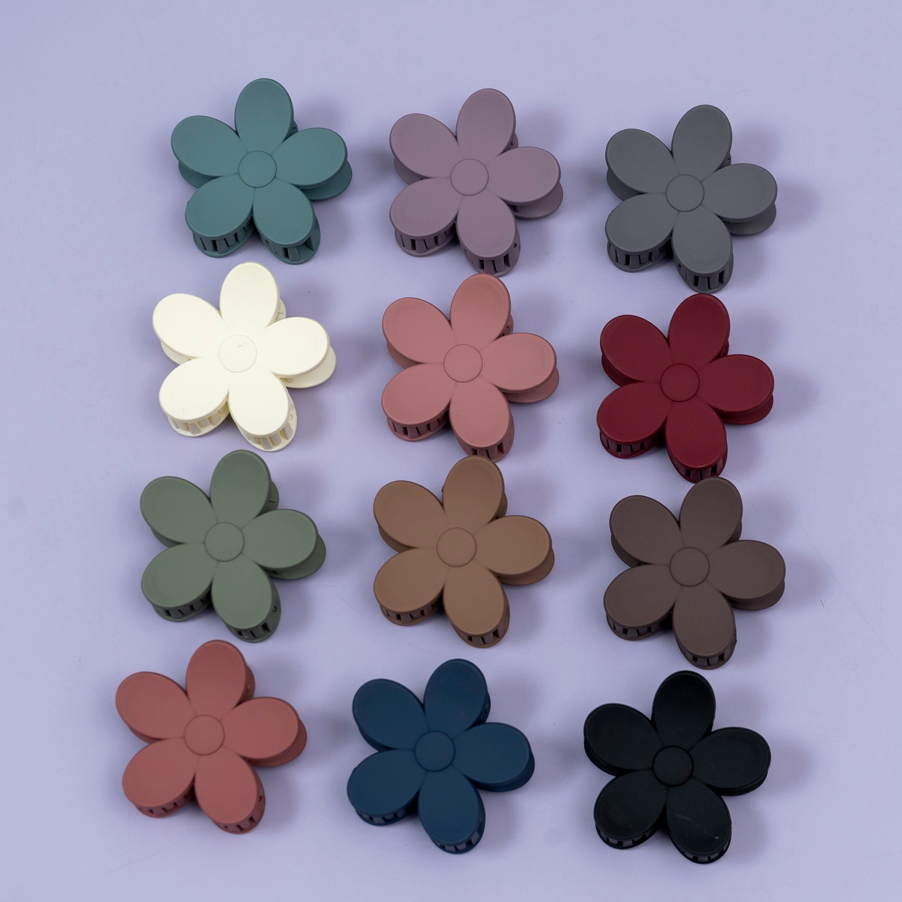 Matte Daisy Hair Claw – UBK3911