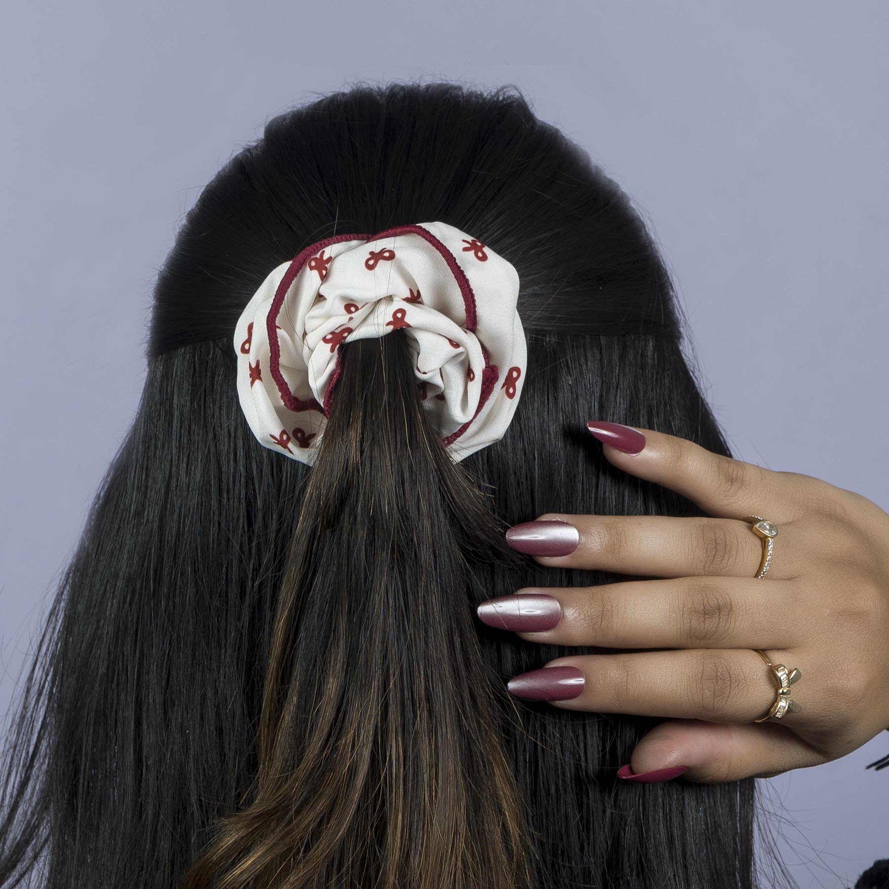 Red Bow & Dot Scrunchies – UBK3298