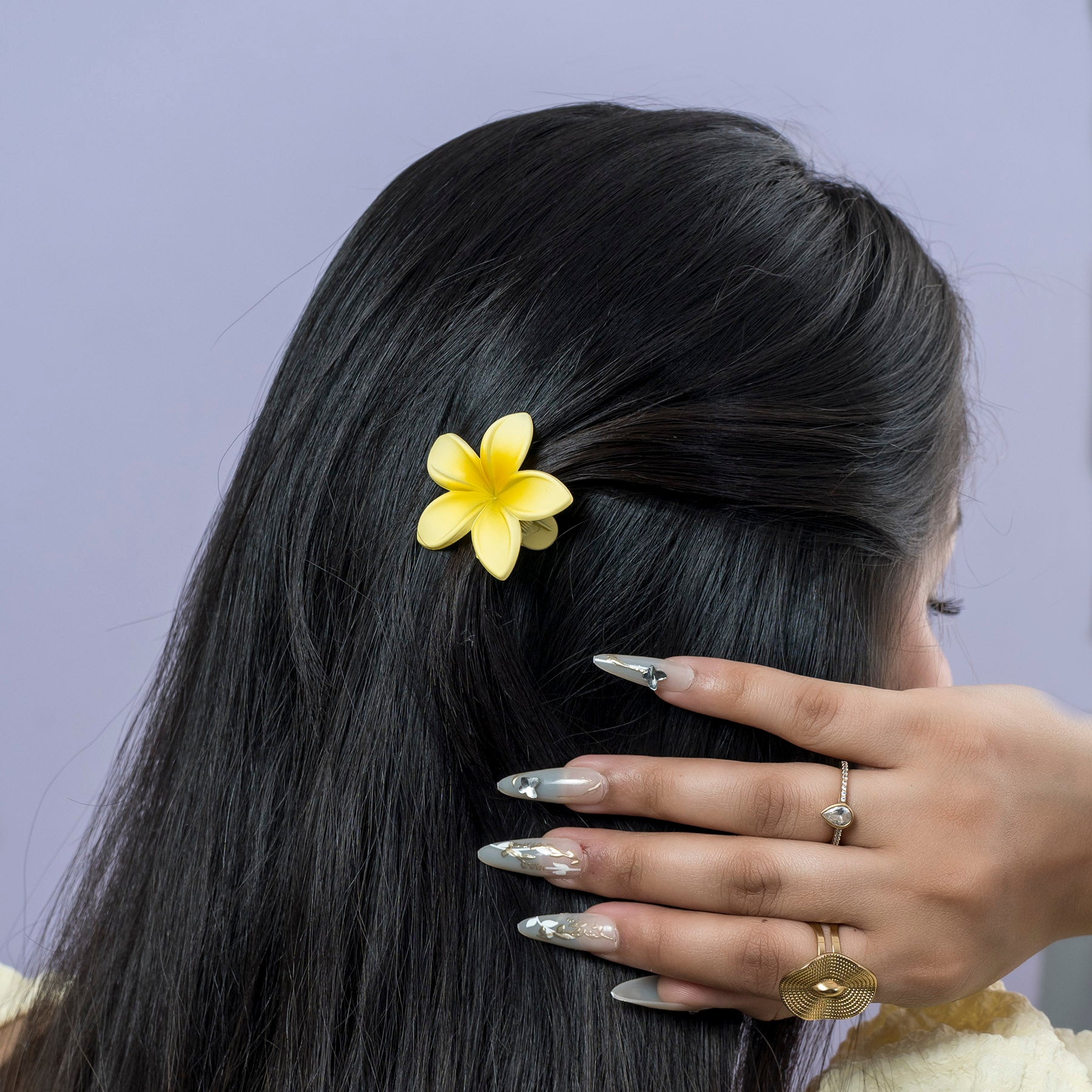 Matte Flower Claw Clip – UBK3865