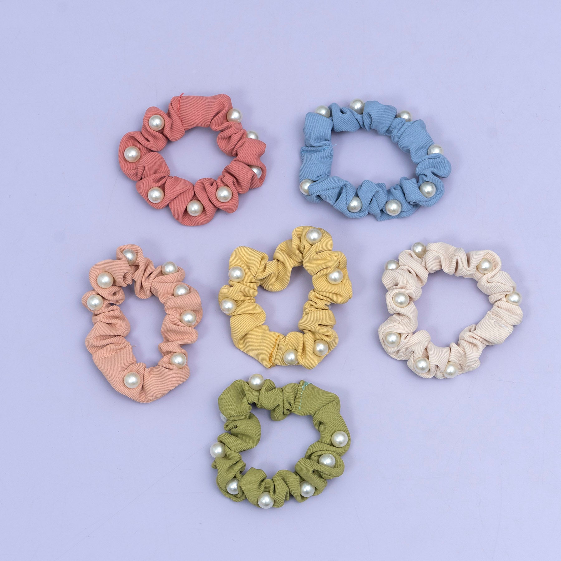 Pearl Studded Scrunchie – UBK3879