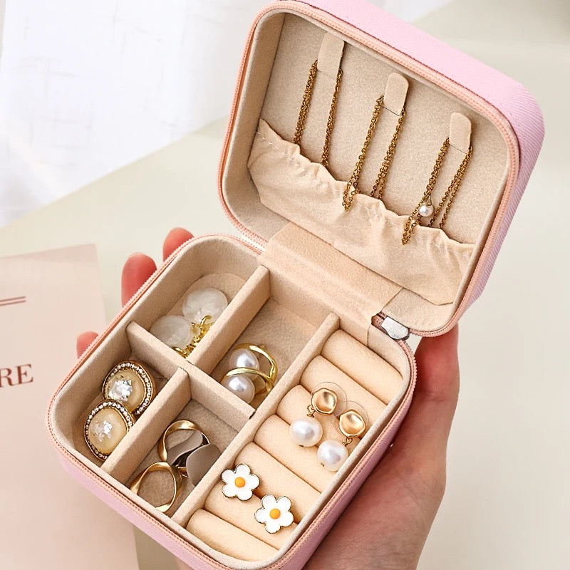 Modern Minimalistic Jewelry Box - UBK2610