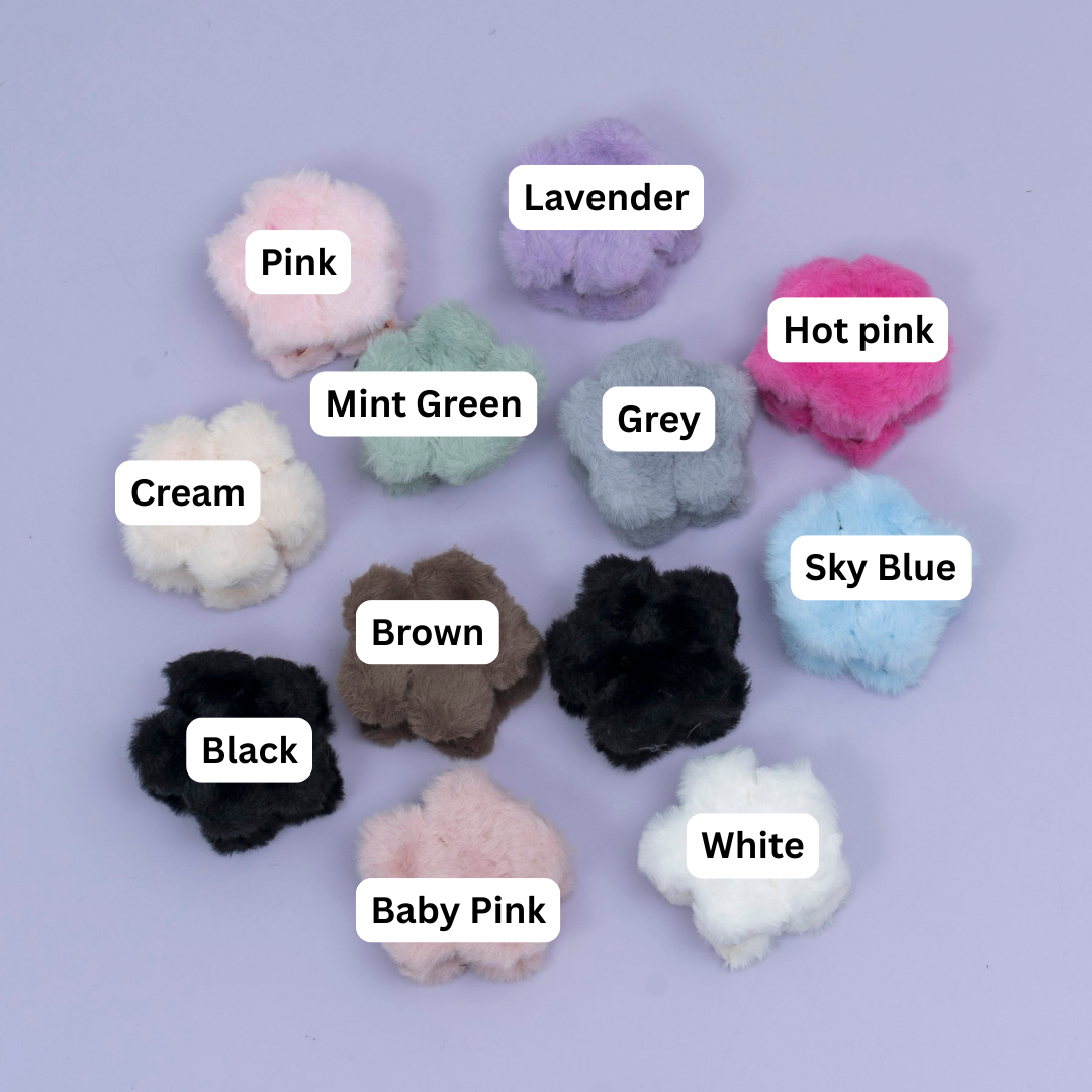 Fur Mini Flower Hair Claw – UBK3853