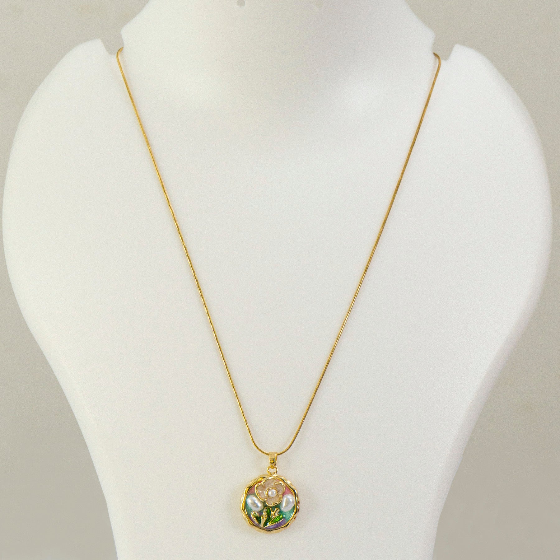 Anti tarnish Pendant Necklace  - UBK3185
