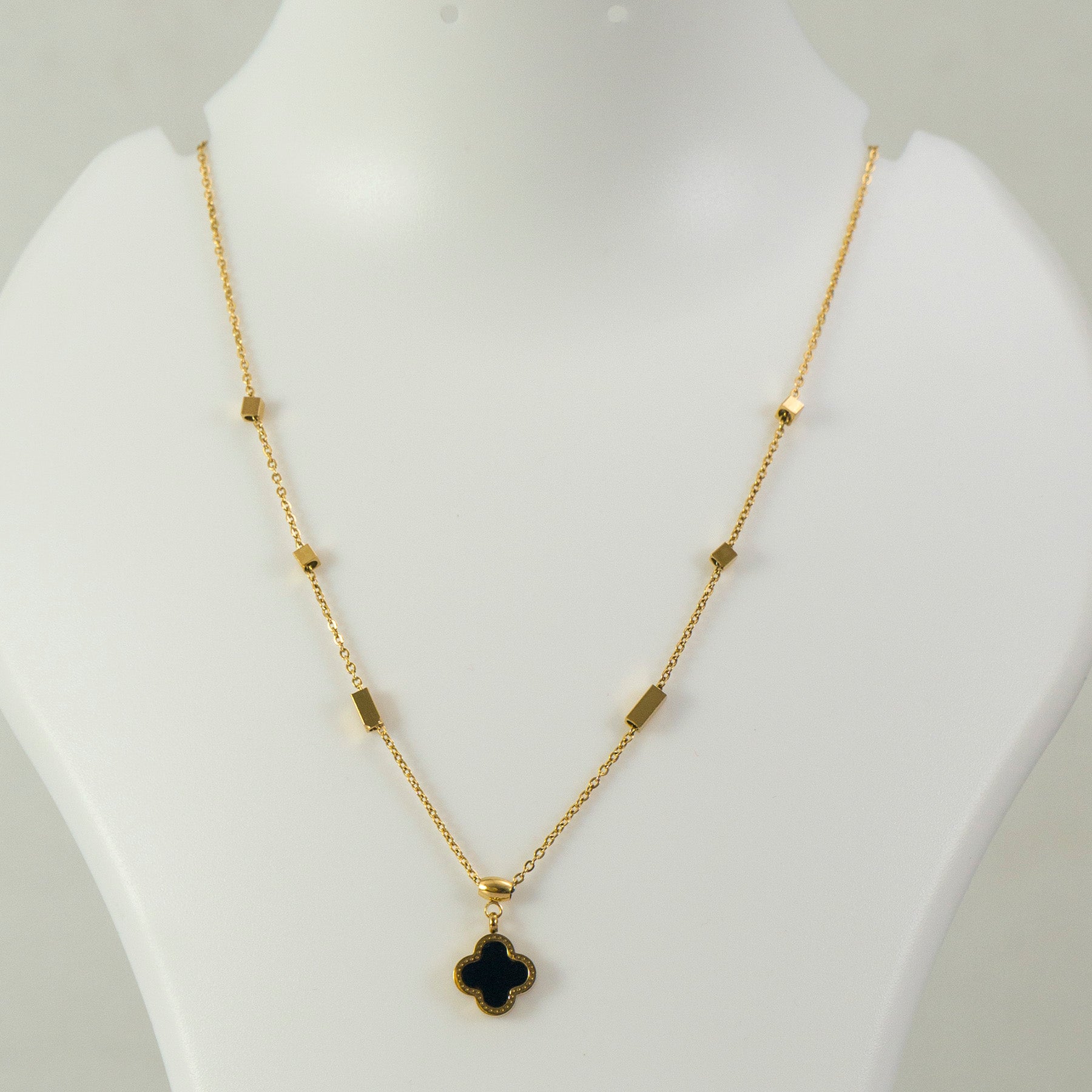 Anti tarnish Pendant Necklace  - UBK3218