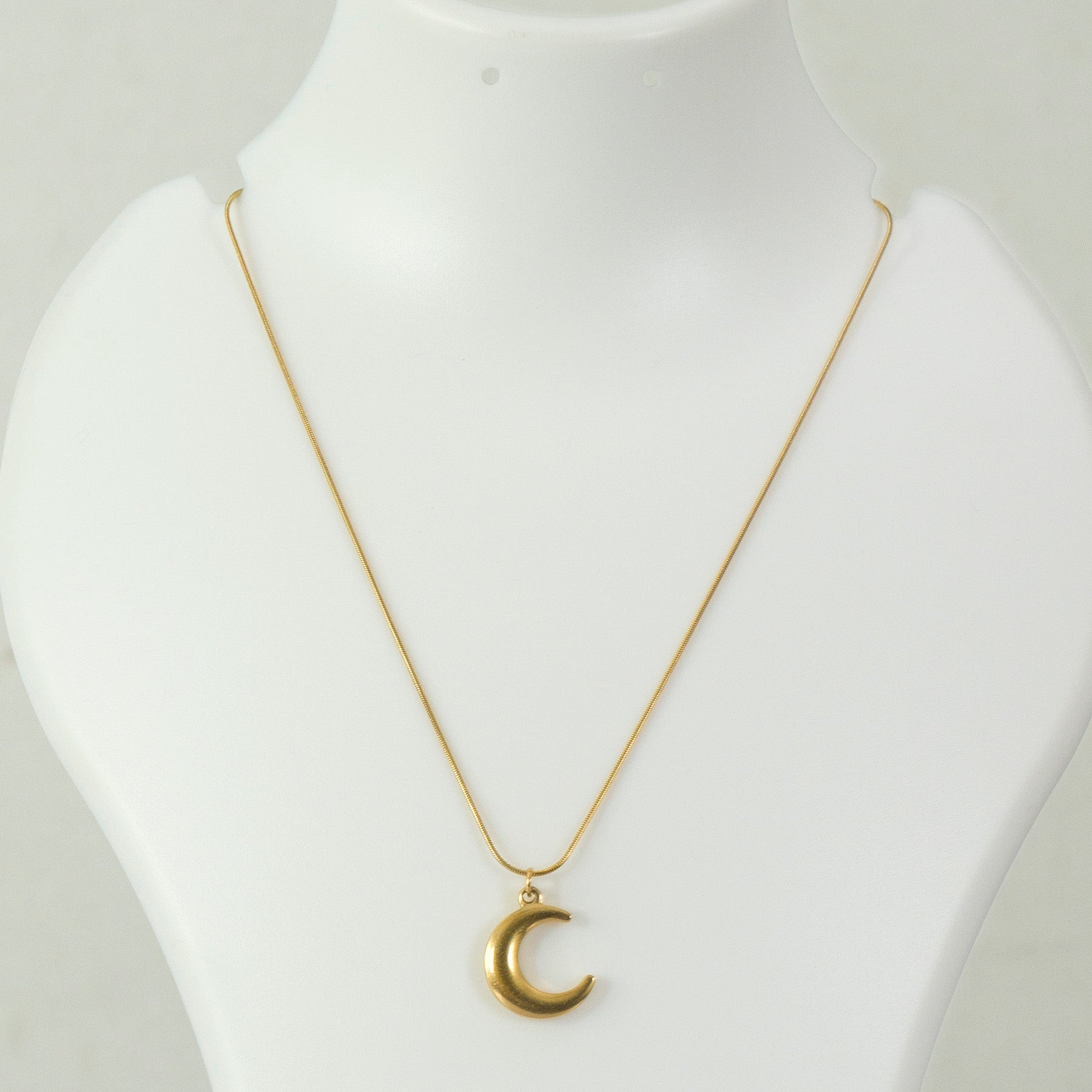 Anti tarnish Pendant Necklace  - UBK3255