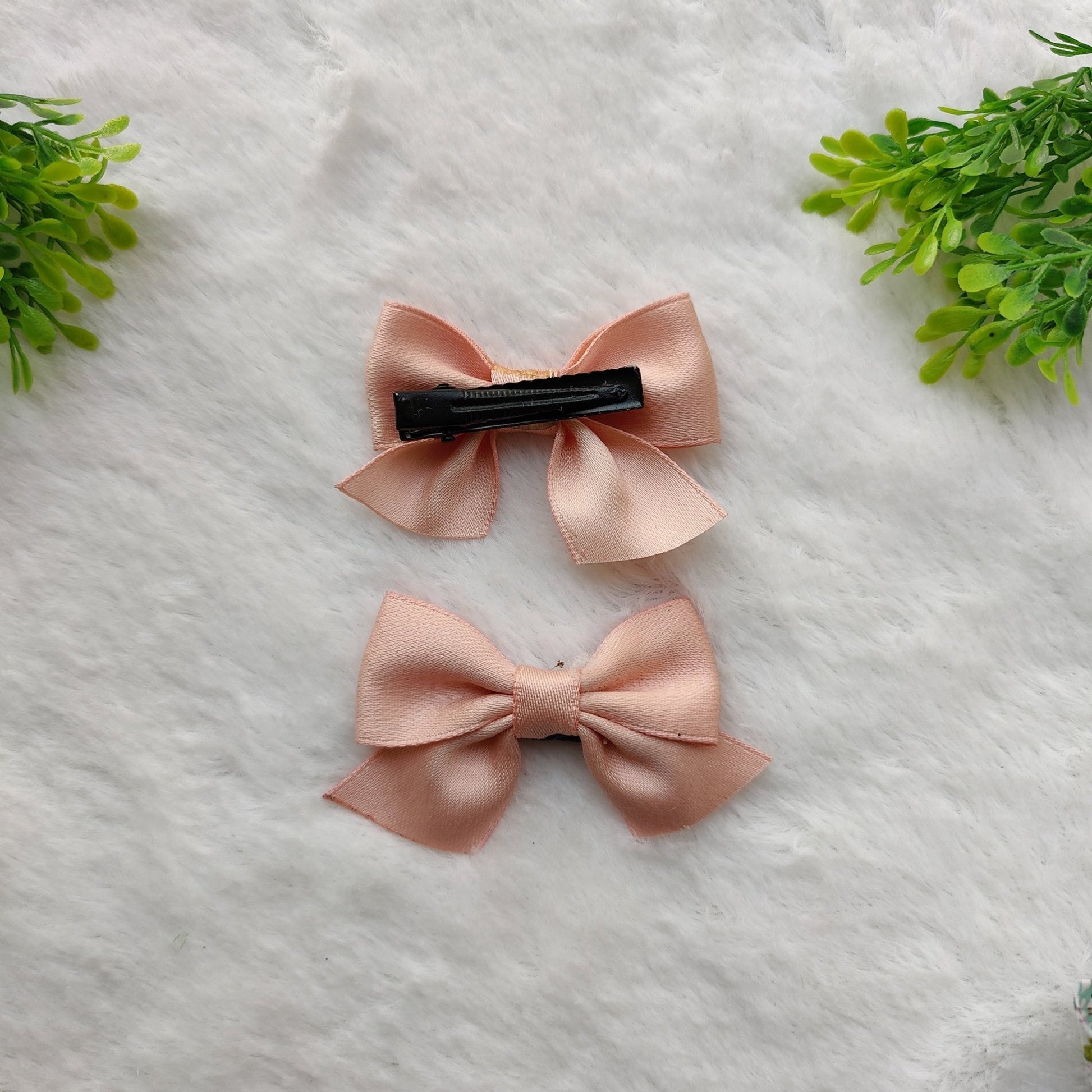 Bow Shaped Alligator pin ( Set of 2 ) - UBK641 - Unboxkar.in